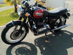 MOTO, TRIUMPH BONNEVILLE T100