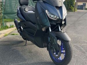 SCOOTER XMAX 125