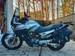 ② HONDA TRANSALP XL650V