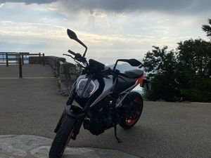 KTM DUKE 125 2023