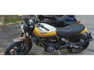 DUCATI SCRAMBLER 800 MACH 2.0 COME NUOVA