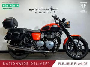 TRIUMPH BONNEVILLE 900