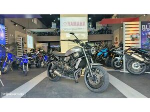 YAMAHA XSR 700