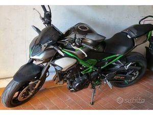KAWASAKI Z 900 - 2025