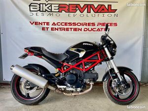 DUCATI MONSTER 695
