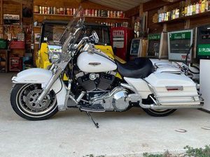 HARLEY DAVIDSON ROAD KING