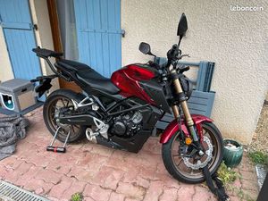 MOTO NEUVE CB 125