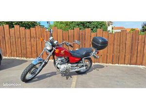 VENDS MOTO 125 CM CUSTOM