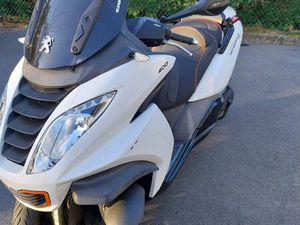 SCOOTER PEUGEOT METROPOLIS 400