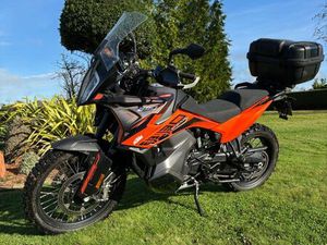 KTM 890 ADVENTURE