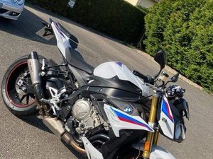 BMW S1000R