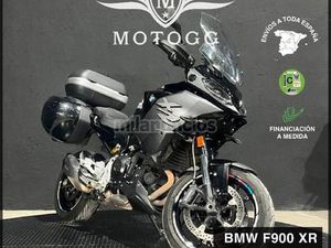 BMW - F 900 XR