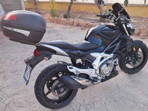 SUZUKI - SV 650 GLADIUS