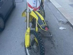 MOTOCROSS SUZUKI RMZ 450