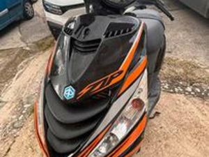 ZIP SP PIAGGIO 50 CC H2O DEL 2017