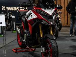 MULTISTRADA V4 PIKES PEAK RADAR
