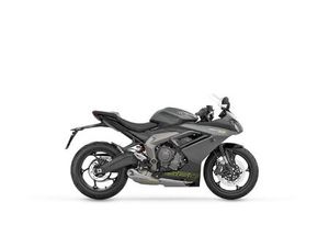 TRIUMPH DAYTONA 660