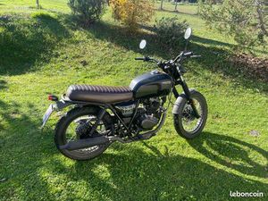 MOTO 125 CC BRIXTON CROMWELL