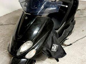 YAMAHA MAJESTY 125 CC