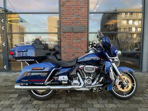 HARLEY-DAVIDSON CVO FLHTKSE ULTRA LIMITED + KESSTECH