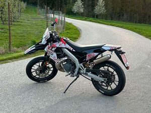 APRILIA SX 50 SCHWARZ
