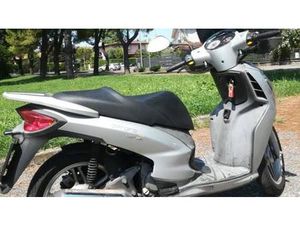 VENDO MALAGUTI CENTRO 125 I.E. SL (2010 - 11) USATA A ADRO (CODICE 9874485) - MOTO.IT