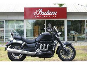 ② TRIUMPH ROCKET III CLASSIC