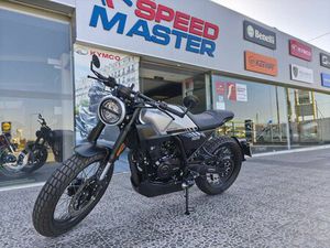 BRIXTON CROSSFIRE 125 SÃO DOMINGOS DE RANA