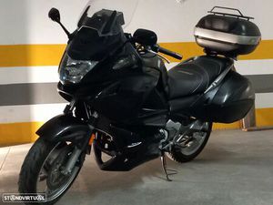 HONDA DEAUVILLE NT 700 VA