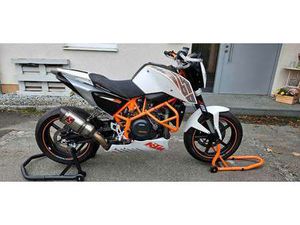 KTM 690 CUP
