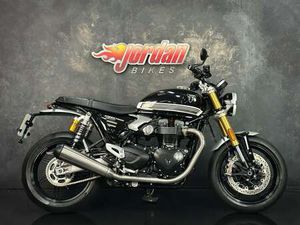 USED TRIUMPH SPEED TWIN 1200 RS TRIUMPH SHIFT ASSIST FOR SALE IN LEEDS