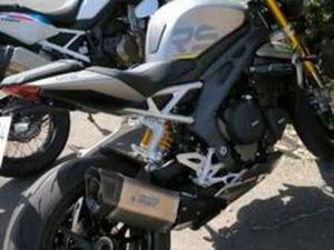 TRIUMPH - SPEED TRIPLE 1200 RS
