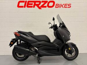 YAMAHA - XMAX 300