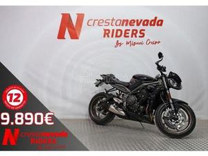 TRIUMPH - STREET TRIPLE 765