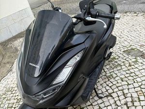 PCX 2022 33MIL KM CARCAVELOS E PAREDE