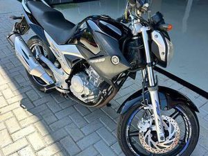 YAMAHA FAZER 250 LE LIMITED EDITION