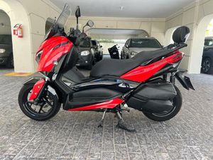 YAMAHA XMAX 250