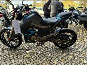 ZONTES 125Z U COIMBRA (SÉ NOVA, SANTA CRUZ, ALMEDINA E SÃO BARTOLOMEU)