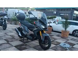 VENDO PEUGEOT XP400 GT (2023 - 24) USATA A SILVI (CODICE 9874404) - MOTO.IT