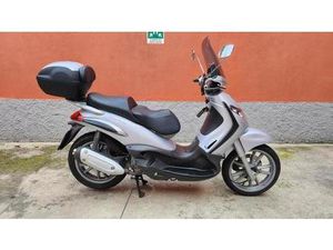 VENDO PIAGGIO BEVERLY 250 (2004 - 05) USATA A ASTI (CODICE 9874747) - MOTO.IT