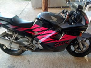 MITICA E CBR 600 F DA VETRINA