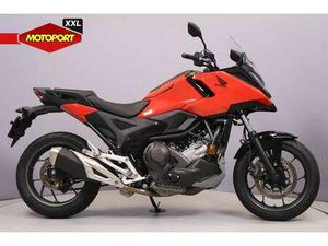 HONDA NC 750 X DCT ROOD