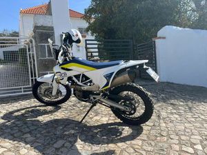 HUSQVARNA 701 ENDURO ARROIOS