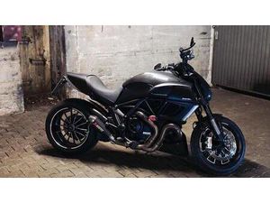 DUCATI DIAVEL CARBON 1200 1198 *WINTERPREIS*
