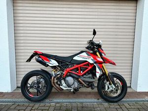 DUCATI HYPERMOTARD 950 SP INKL. TERMIGNONI + WEITERE EXTRAS
