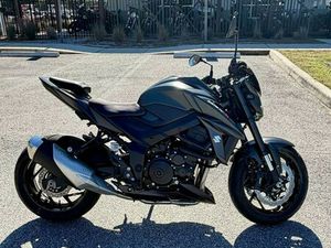 2020 SUZUKI GSX-S750