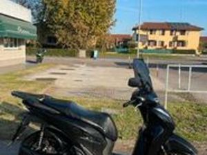 SH 125 HONDA 2024 BLACK EDITION