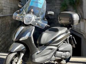 VENDO PIAGGIO BEVERLY 300 I.E. (2010 - 16) USATA A ROMA (CODICE 9874058) - MOTO.IT