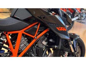 VENDO KTM 1290 SUPER DUKE R ABS (2014 - 16) USATA A VILLORBA (CODICE 9874698) - MOTO.IT