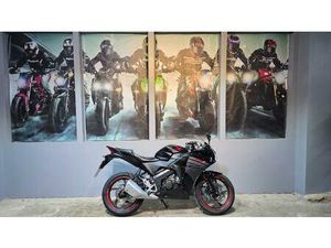 HONDA CBR125R 124 CC